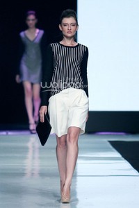 Jakarta, Indonesia - 21 Oktober. Ardistia Dwiasri JUARA. Jakarta Fashion Week 2014 at Senayan City. 21 Oktober 2013. Jakarta. [Foto: Mohammad Abduh/Wolipop]