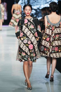 Jakarta, Indonesia - 21 Oktober. Edward Hutabarat Annual Show The Parang. Jakarta Fashion Week 2014 at Senayan City. 21 Oktober 2013. Jakarta. [Foto: Mohammad Abduh/Wolipop]