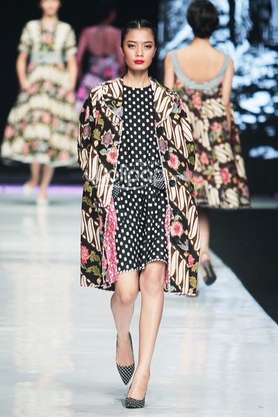 Jakarta, Indonesia - 21 Oktober. Edward Hutabarat Annual Show The Parang. Jakarta Fashion Week 2014 at Senayan City. 21 Oktober 2013. Jakarta. [Foto: Mohammad Abduh/Wolipop]