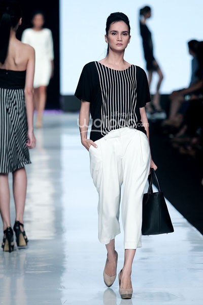 Jakarta, Indonesia - 21 Oktober. Ardistia Dwiasri JUARA. Jakarta Fashion Week 2014 at Senayan City. 21 Oktober 2013. Jakarta. [Foto: Mohammad Abduh/Wolipop]
