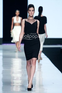 Jakarta, Indonesia - 21 Oktober. Ardistia Dwiasri JUARA. Jakarta Fashion Week 2014 at Senayan City. 21 Oktober 2013. Jakarta. [Foto: Mohammad Abduh/Wolipop]