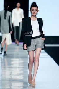 Jakarta, Indonesia - 21 Oktober. Ardistia Dwiasri JUARA. Jakarta Fashion Week 2014 at Senayan City. 21 Oktober 2013. Jakarta. [Foto: Mohammad Abduh/Wolipop]