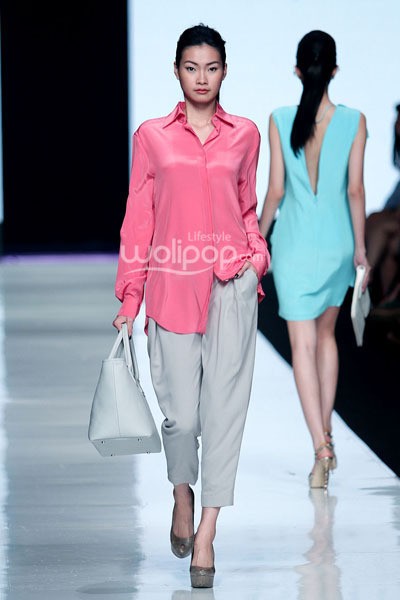 Jakarta, Indonesia - 21 Oktober. Ardistia Dwiasri JUARA. Jakarta Fashion Week 2014 at Senayan City. 21 Oktober 2013. Jakarta. [Foto: Mohammad Abduh/Wolipop]