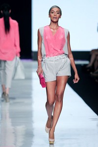 Jakarta, Indonesia - 21 Oktober. Ardistia Dwiasri JUARA. Jakarta Fashion Week 2014 at Senayan City. 21 Oktober 2013. Jakarta. [Foto: Mohammad Abduh/Wolipop]