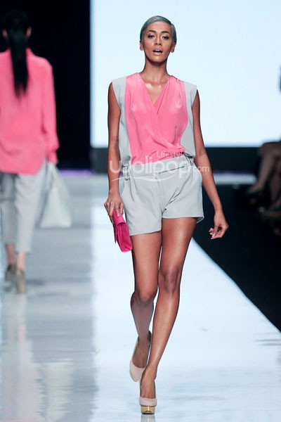 Jakarta, Indonesia - 21 Oktober. Ardistia Dwiasri JUARA. Jakarta Fashion Week 2014 at Senayan City. 21 Oktober 2013. Jakarta. [Foto: Mohammad Abduh/Wolipop]