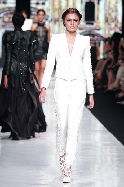 Jakarta, Indonesia - 21 Oktober. Ivon Limadhy Libery Fatali. Jakarta Fashion Week 2014 at Senayan City. 21 Oktober 2013. Jakarta. [Foto: Mohammad Abduh/Wolipop]