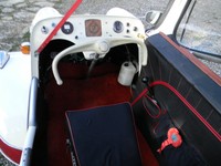     Mobil pernikahan klasik ini pun disinyalir bakal tembus hingga 17.000-20.000 poundsterling atau Rp 314 miliar hingga Rp 370 miliar. Bahkan untuk pemilik yang baru juga akan mendapatkan registrasi V5 dan dokumentasi selama mobil klasik ini mengalami restorasi.