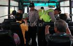 Razia Kejahatan di Dalam Bus