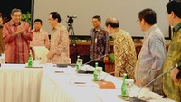 Presiden meminta Ketua KPU Husni Kamil Manik dan Mendagri Gamawan Fauzi melakukan langkah-langkah untuk memastikan DPT tidak menimbulkan keraguan masyarakat. Rusman/Setpres.