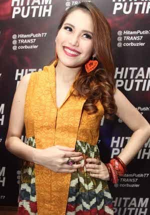 Gara-gara Soal Resepsi, Ayu Ting Ting Merasa Serba Salah