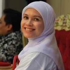 Yetty Kusumawati, Lulusan ITS Hobi Naik Turun Tower