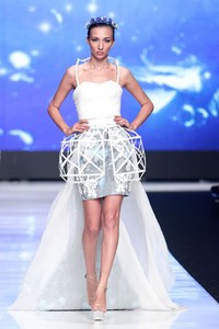 Jakarta, Indonesia - 21 Oktober. Daniel Lagrace Diamond Dust. Jakarta Fashion Week 2014 at Senayan City. 21 Oktober 2013. Jakarta. [Foto: Mohammad Abduh/Wolipop]