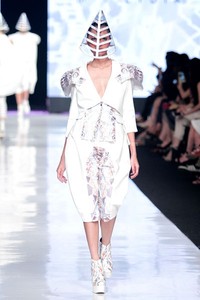 Jakarta, Indonesia - 21 Oktober. Daniel Lagrace Diamond Dust. Jakarta Fashion Week 2014 at Senayan City. 21 Oktober 2013. Jakarta. [Foto: Mohammad Abduh/Wolipop]