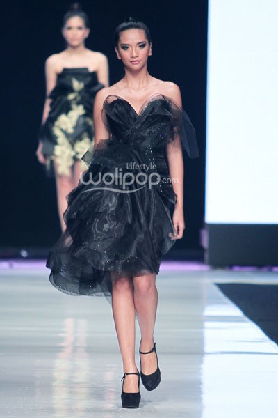 Jakarta, Indonesia - 21 Oktober. Gracia Shinta Femme Fatale. My Project Runway. Jakarta Fashion Week 2014 at Senayan City. 21 Oktober 2013. Jakarta. [Foto: Mohammad Abduh/Wolipop]