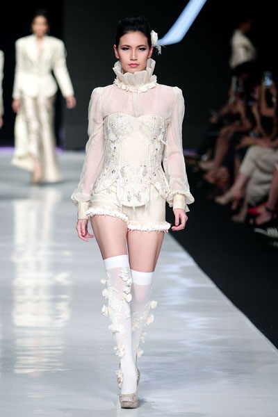 Jakarta, Indonesia - 21 Oktober. Lusiana Liauw L7. Jakarta Fashion Week 2014 at Senayan City. 21 Oktober 2013. Jakarta. [Foto: Mohammad Abduh/Wolipop]