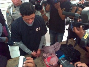 Ikat Pinggang Tangan Tengkorak dan Terbongkarnya Aksi Bejat Sahil