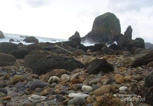 Pantai Sangiang Sirah yang Elok di Ujung Kulon