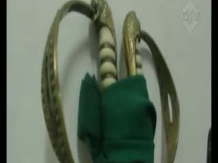 Setelah Koin Emas, Warga Aceh Temukan Pedang Emas