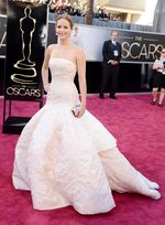 Keanggunan Jennifer Lawrence di Red Carpet