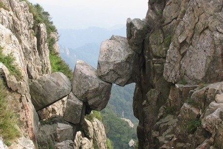 Bukit Pelangi & 3 Keajaiban Alam di China