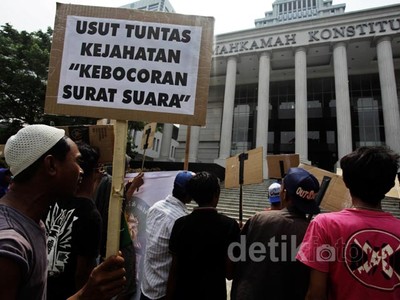 MK Kembali Didemo