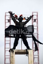 Perawatan Patung Pembebasan Irian Barat