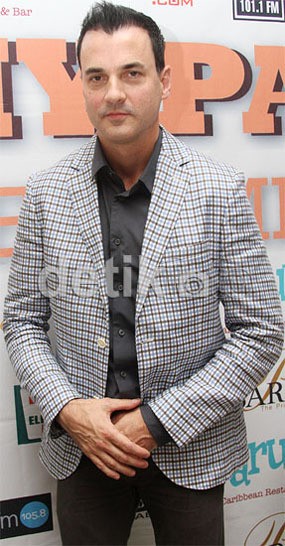 Tommy Page Minta Penonton di Jakarta Siapkan Dada untuk Bersandar