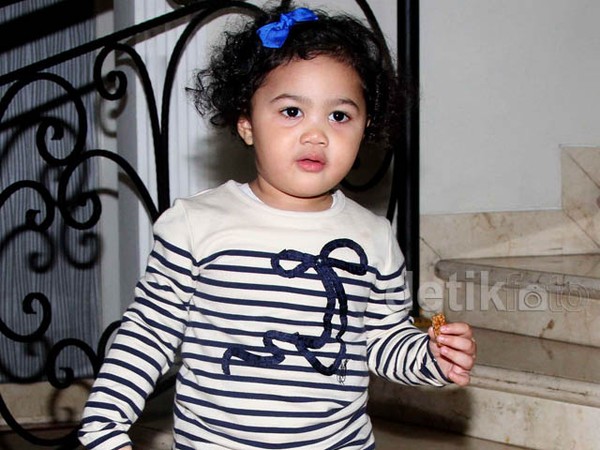 Gemes! Amora Siap Pergi ke Sekolah