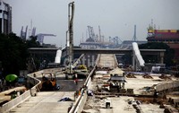 Tol Tanjung Priok meliputi lima seksi, yakni E1 Rorotan-Cilincing sepanjang 3,4 kilometer, E2 Cilincing-Jampea (2,74 km), E2A Koja-Simpang Jampea (1,92 km), NS Link Simpang Jampea-Yos Sudaro (2,42 km) dan seksi NS Direct Ramp (1,1 km).