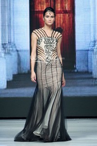 Jakarta, Indonesia - 21 Oktober. Sisca Tjong Neo mythologizm. ESMOD Jakarta. Jakarta Fashion Week 2014 at Senayan City. 21 Oktober 2013. Jakarta. [Foto: Mohammad Abduh/Wolipop]