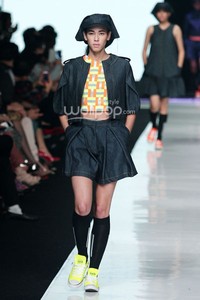 Jakarta, Indonesia - 21 Oktober. Tri Handoko Frantho. Jakarta Fashion Week 2014 at Senayan City. 21 Oktober 2013. Jakarta. [Foto: Mohammad Abduh/Wolipop]