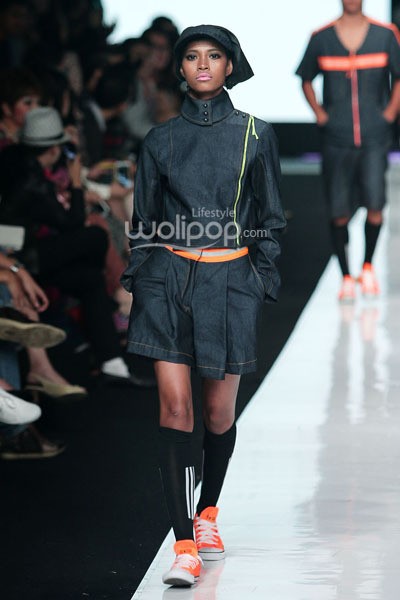 Jakarta, Indonesia - 21 Oktober. Tri Handoko Frantho. Jakarta Fashion Week 2014 at Senayan City. 21 Oktober 2013. Jakarta. [Foto: Mohammad Abduh/Wolipop]