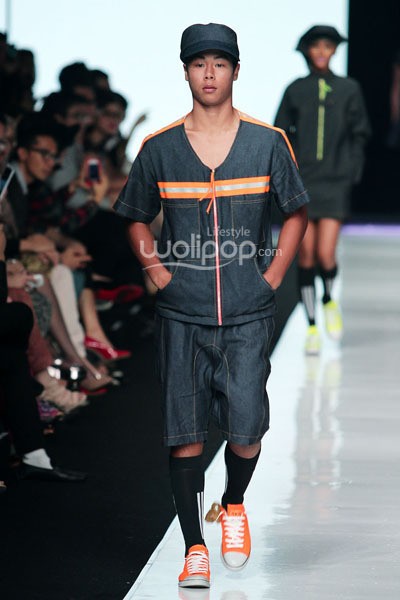 Jakarta, Indonesia - 21 Oktober. Tri Handoko Frantho. Jakarta Fashion Week 2014 at Senayan City. 21 Oktober 2013. Jakarta. [Foto: Mohammad Abduh/Wolipop]