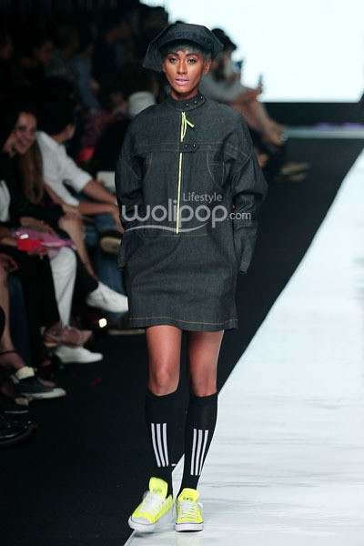 Jakarta, Indonesia - 21 Oktober. Tri Handoko Frantho. Jakarta Fashion Week 2014 at Senayan City. 21 Oktober 2013. Jakarta. [Foto: Mohammad Abduh/Wolipop]