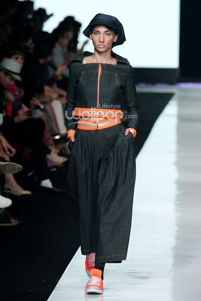 Jakarta, Indonesia - 21 Oktober. Tri Handoko Frantho. Jakarta Fashion Week 2014 at Senayan City. 21 Oktober 2013. Jakarta. [Foto: Mohammad Abduh/Wolipop]