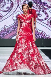 Jakarta, Indonesia - 21 Oktober. Imelda Kartini Concettismo. ESMOD Jakarta. Jakarta Fashion Week 2014 at Senayan City. 21 Oktober 2013. Jakarta. [Foto: Mohammad Abduh/Wolipop]