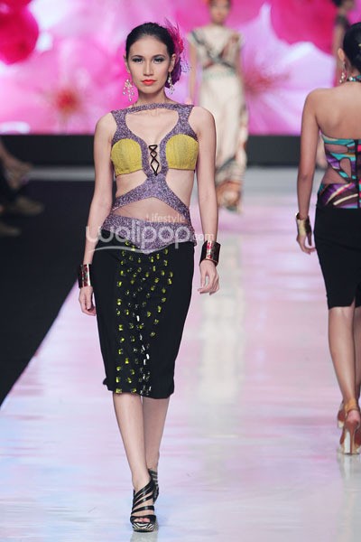 Jakarta, Indonesia - 21 Oktober. Kanaya Tabitha Globalination. Jakarta Fashion Week 2014 at Senayan City. 21 Oktober 2013. Jakarta. [Foto: Mohammad Abduh/Wolipop]