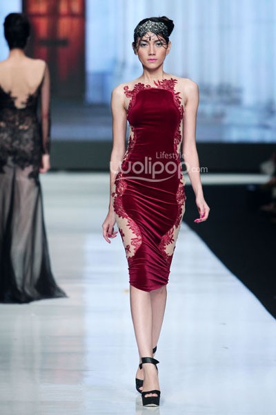 Jakarta, Indonesia - 21 Oktober. Sisca Tjong Neo mythologizm. ESMOD Jakarta. Jakarta Fashion Week 2014 at Senayan City. 21 Oktober 2013. Jakarta. [Foto: Mohammad Abduh/Wolipop]