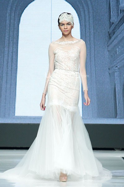 Jakarta, Indonesia - 21 Oktober. Sisca Tjong Neo mythologizm. ESMOD Jakarta. Jakarta Fashion Week 2014 at Senayan City. 21 Oktober 2013. Jakarta. [Foto: Mohammad Abduh/Wolipop]