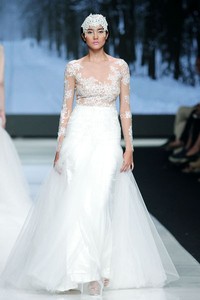 Jakarta, Indonesia - 21 Oktober. Sisca Tjong Neo mythologizm. ESMOD Jakarta. Jakarta Fashion Week 2014 at Senayan City. 21 Oktober 2013. Jakarta. [Foto: Mohammad Abduh/Wolipop]