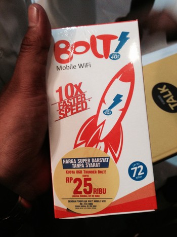 Dalam peluncurannya, layanan ini mengusung tagline Bye-bye 3G. Kecepatan yang ditawarkan Bolt ini hingga 75 Mbps. Namun jika penggunanya mencapai 100 orang di tiap BTS, maka speed yang dijanjikan sekitar 25-30 Mbps. Masih 10 kali lipat lebih kencang dibanding 3G, kata Internux.