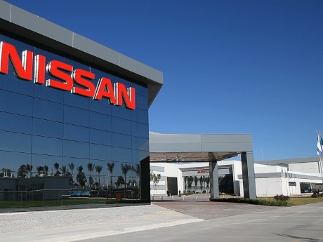 Pabrik Ketiga Nissan di Meksiko Resmi Produksi