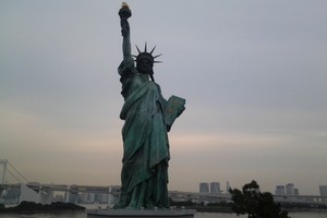 Haik! Di Jepang Juga Ada Patung Liberty