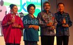 Menkes Nafsiah Mboi Beri Penghargaan PHBS