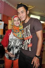 Okie Agustina Hamil 6 Bulan