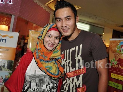 Okie Agustina Hamil 6 Bulan