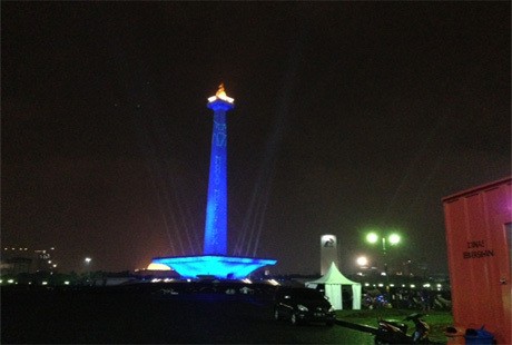 Birunya Monas di Malam Peringatan Hari Diabetes
