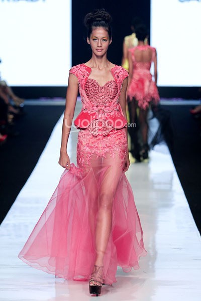 Jakarta, Indonesia - 21 Oktober. Danny Satriadi Artistry. Jakarta Fashion Week 2014 at Senayan City. 21 Oktober 2013. Jakarta. [Foto: Mohammad Abduh/Wolipop]