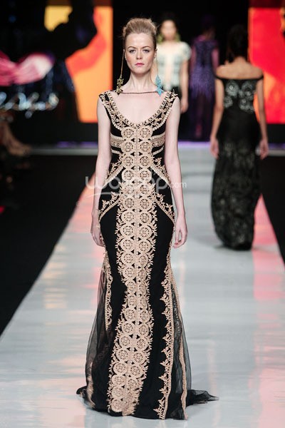 Jakarta, Indonesia - 21 Oktober 2013. Mel Ahyar Couture Collection. Jakarta Fashion Week 2014 at Senayan City. Jakarta. [Foto: Mohammad Abduh/Wolipop]