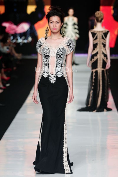 Jakarta, Indonesia - 21 Oktober 2013. Mel Ahyar Couture Collection. Jakarta Fashion Week 2014 at Senayan City. Jakarta. [Foto: Mohammad Abduh/Wolipop]